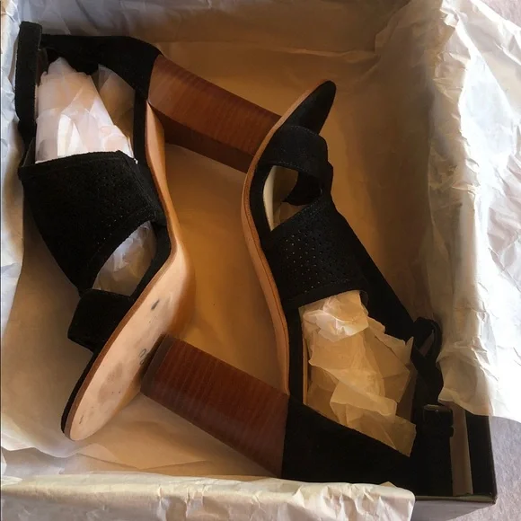 VIA SPIGA - Black Strappy Heeled Sandals - Picture 6 of 8